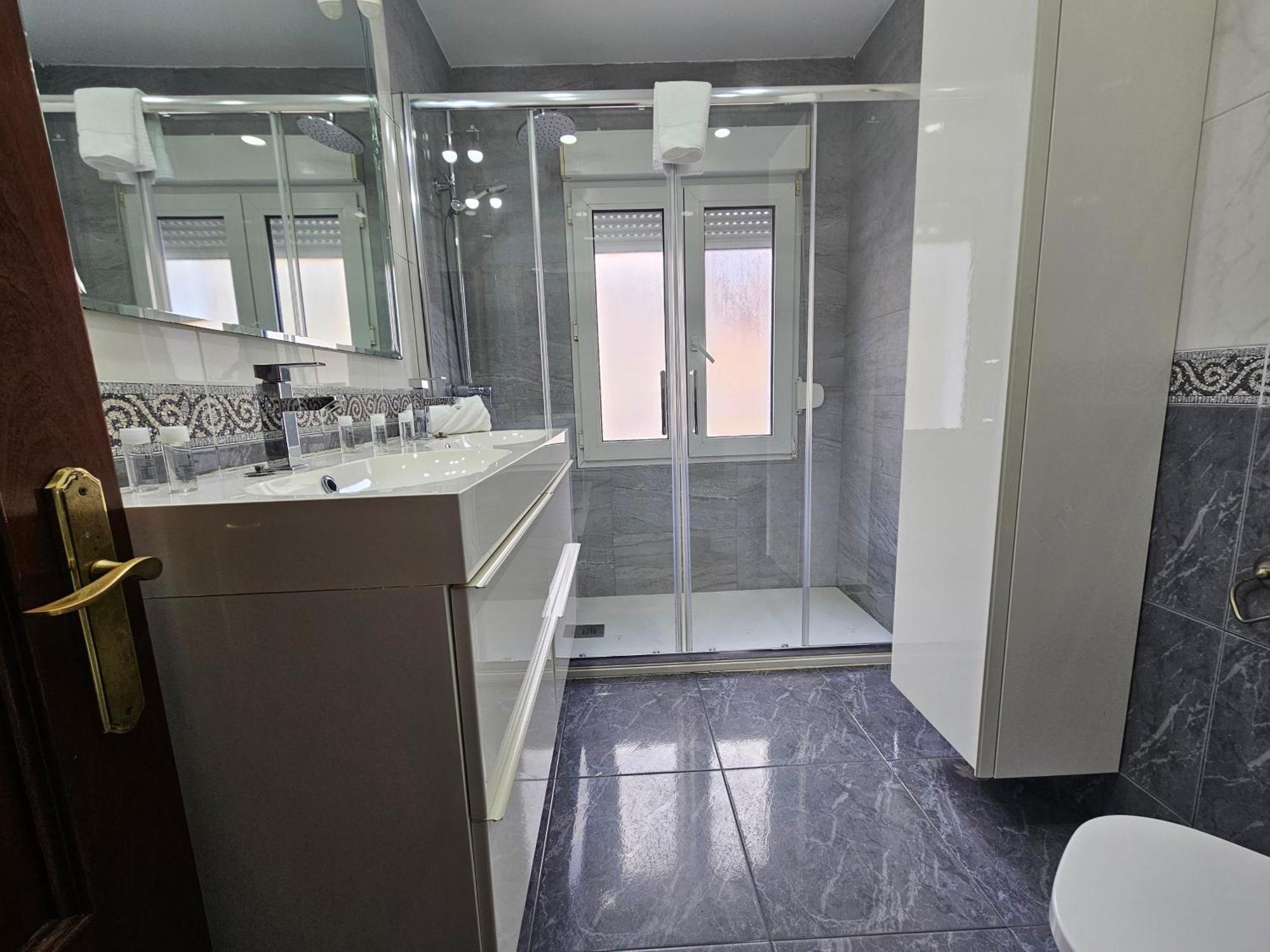 127A Apartamento 3 Habitaciones Cerca De La Playa Gijón Buitenkant foto